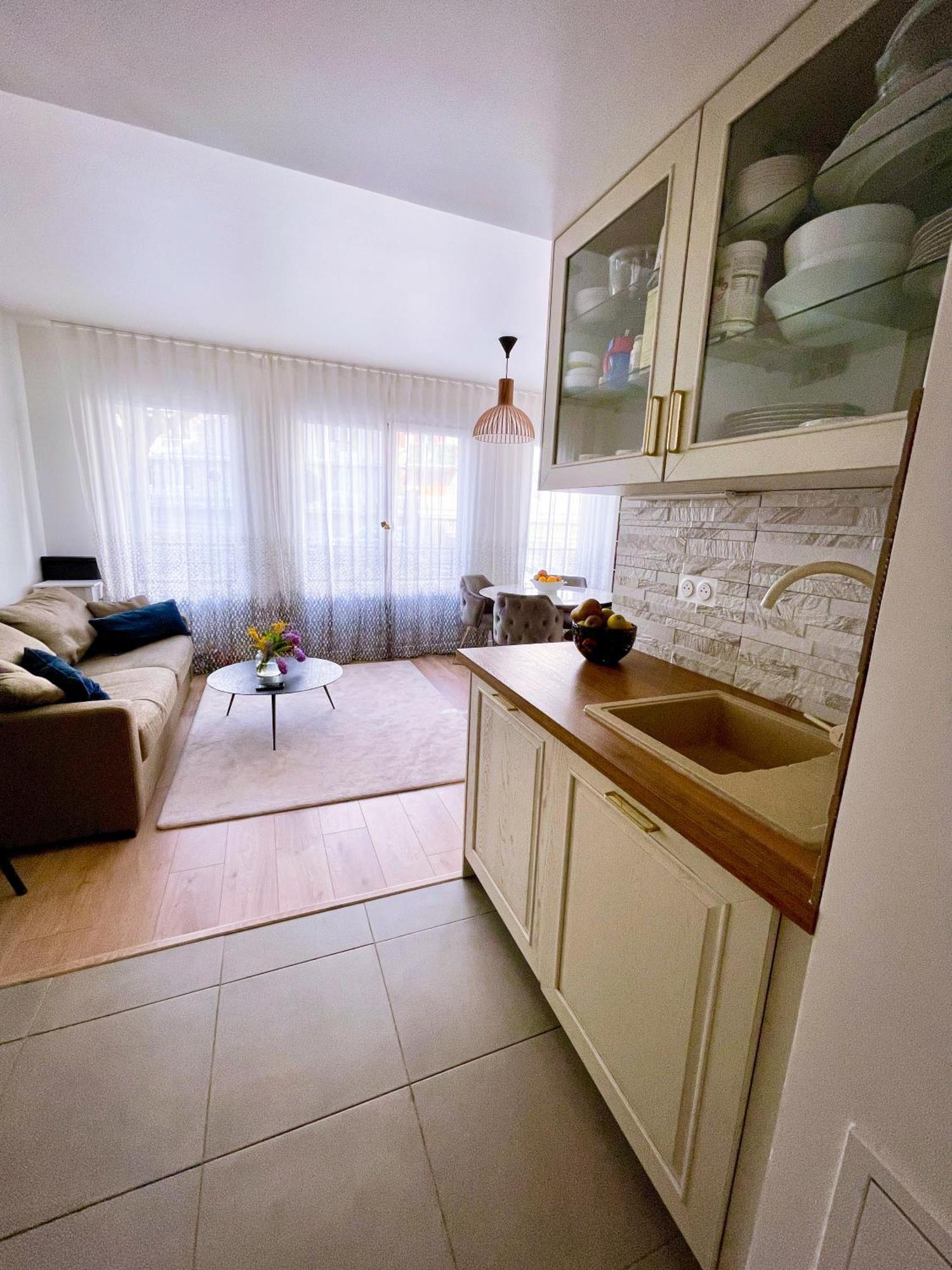 Grand Appartement Clichy Εξωτερικό φωτογραφία